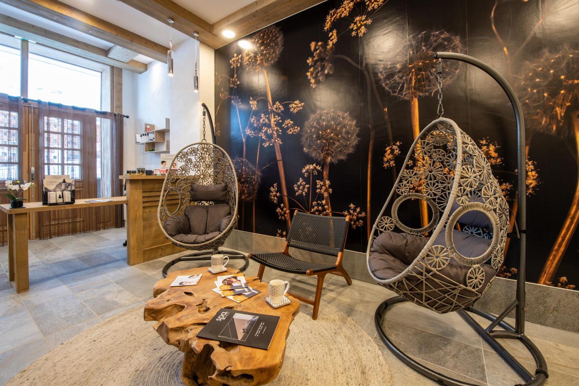 Cgh Residence Boutique Le Lodge Des Neiges ทีนเญอ ภายนอก รูปภาพ